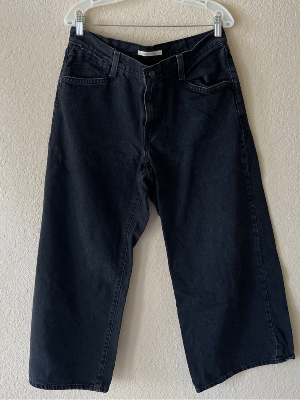 Sold! Levis Jeans Womens 32 Black Wide Leg Baggy 100% Cotton Denim 94 90s 32x28
